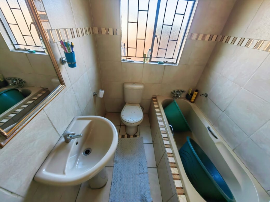 3 Bedroom Property for Sale in Ikageng North West